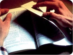 13. Ya que Dios todavía habla a través de los profetas, y tomando en cuenta que las palabras de un verdadero profeta son el personal 