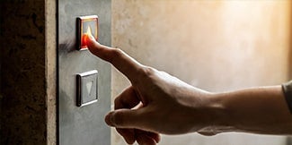 The Colony’s Shabbos Elevator [Other Articles]